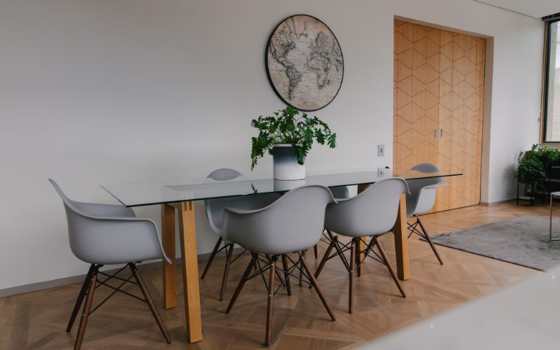 Ghế Eames phòng họp