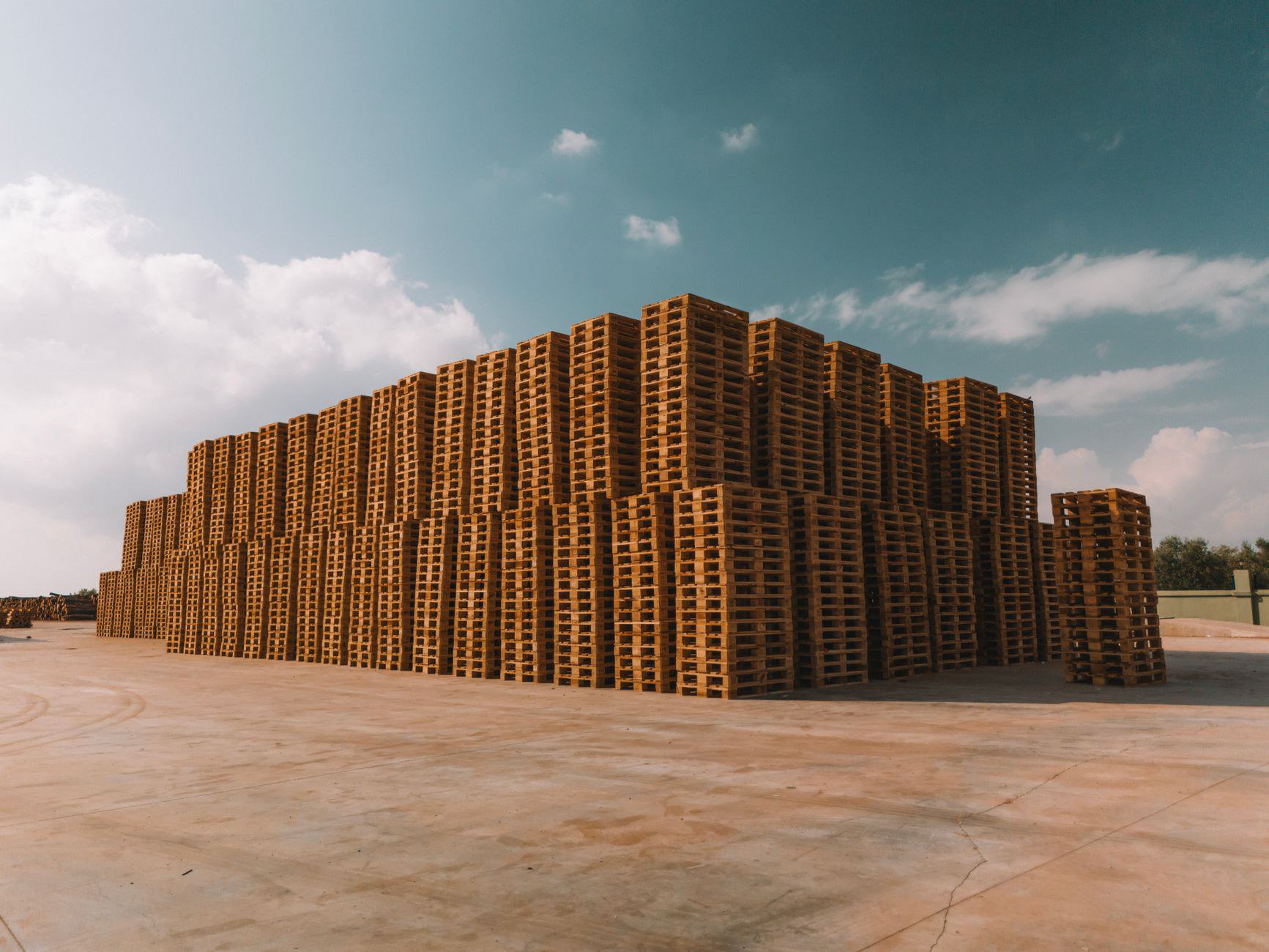 Vì sao nhiều local brand chọn đặt gia công số lượng nhỏ trước khi nhập sỉ China Vì sao nhiều local brand chọn đặt gia công số lượng nhỏ trước khi nhập sỉ China